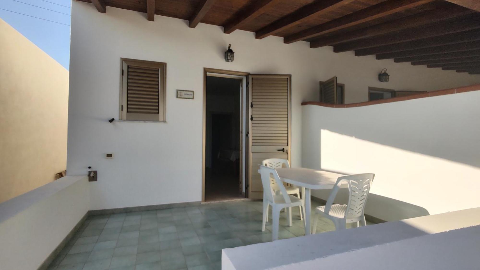 Lo Zodiaco Aparthotel Lampedusa Exterior photo